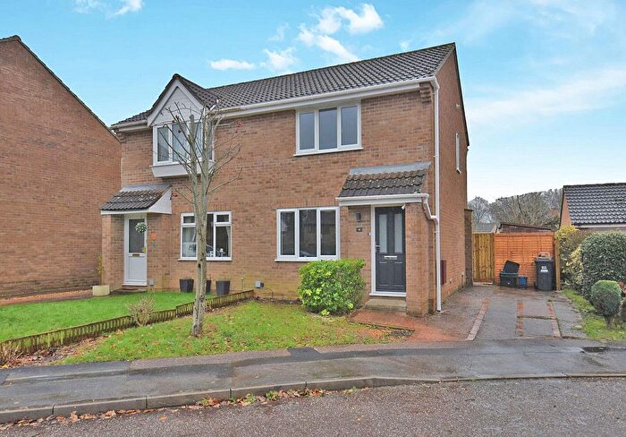 2 Bedroom Semi-Detached House To Rent In Oak Crescent, Willand, Cullompton, Devon, EX15