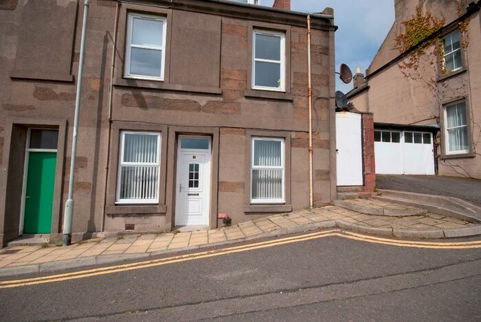 2 Bedroom Flat To Rent In Hill Terrace, Arbroath, Angus, DD11