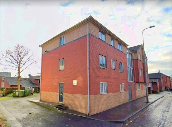 1 Bedroom Apartment To Rent In Chadderton Court, Percy Street, PR1