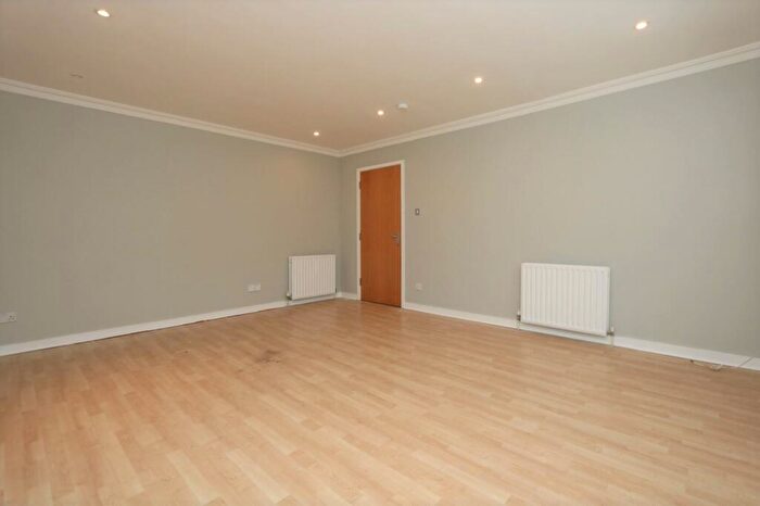 2 Bedroom Flat To Rent In Berkeley Street, Glasgow, G3
