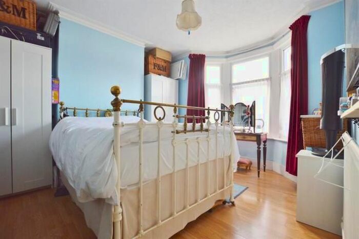 3 Bedroom Flat To Rent In Carson Road, Canning Town, Dockland, E16