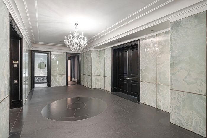 5 Bedroom Flat For Sale In Montrose Place, Belgravia, London, United Kingdom, Belgravia, SW1X