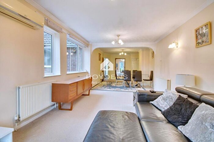 2 Bedroom Semi-Detached Bungalow For Sale In Braintree, CM7