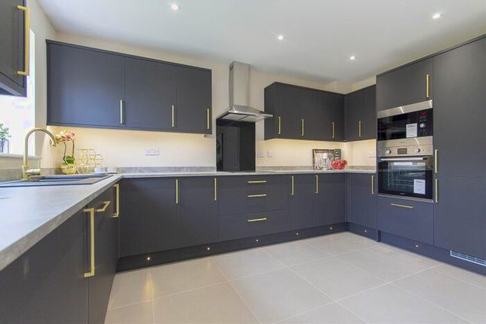 3 Bedroom Semi-Detached House For Sale In Hawthorne Meadows, Chesterfield Rd, Barlborough S43