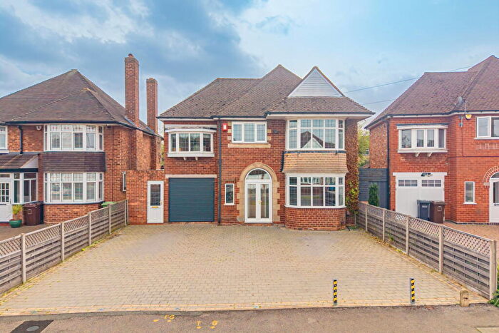 4 Bedroom Detached House For Sale In Marlborough Road, Castle Bromwich, B36