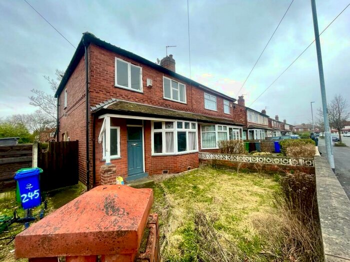3 Bedroom Semi-Detached House To Rent In Manley Road, Chorlton, M21