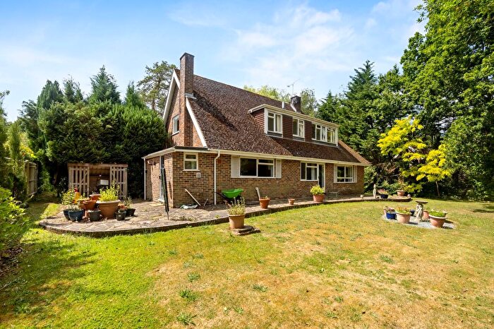 4 Bedroom Detached House For Sale In Gorse Bank Close, Storrington, RH20