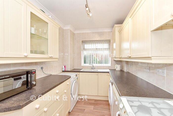 2 Bedroom Flat For Sale In Marama Gardens, Rustington, West Sussex, BN16