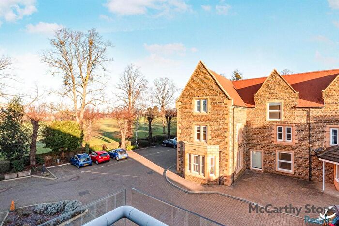 1 Bedroom Apartment For Sale In Wardington Court, Welford Road, Northampton, NN2