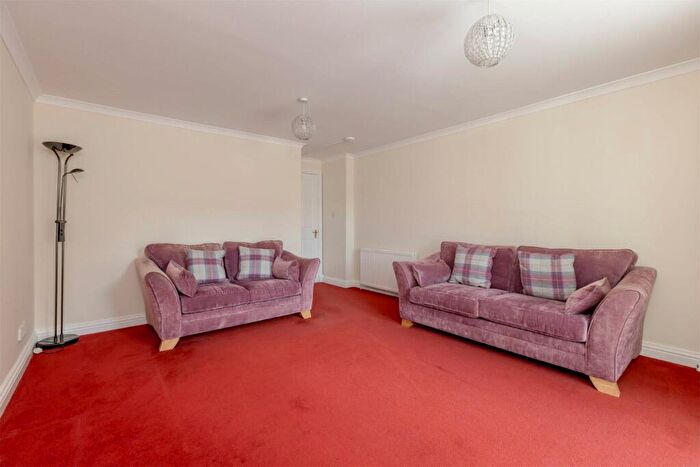 2 Bedroom Flat For Sale In Comely Bank, Comely Bank, Edinburgh, EH4