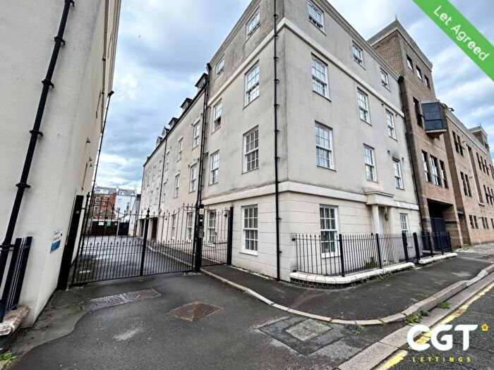 1 Bedroom Flat To Rent In Henley Court, Montpellier, Gloucester, GL1