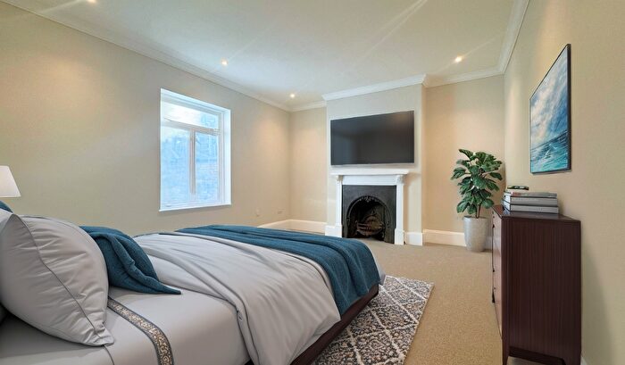 2 Bedroom Flat To Rent In Brookhill Road, London, SE18