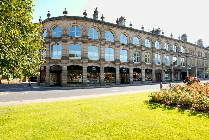 2 Bedroom Flat To Rent In Grosvenor Buildings, Harrogate, HG1