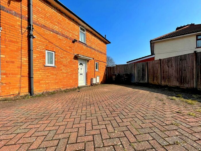 1 Bedroom Flat To Rent In The Link, Birmingham, West Midlands, B27