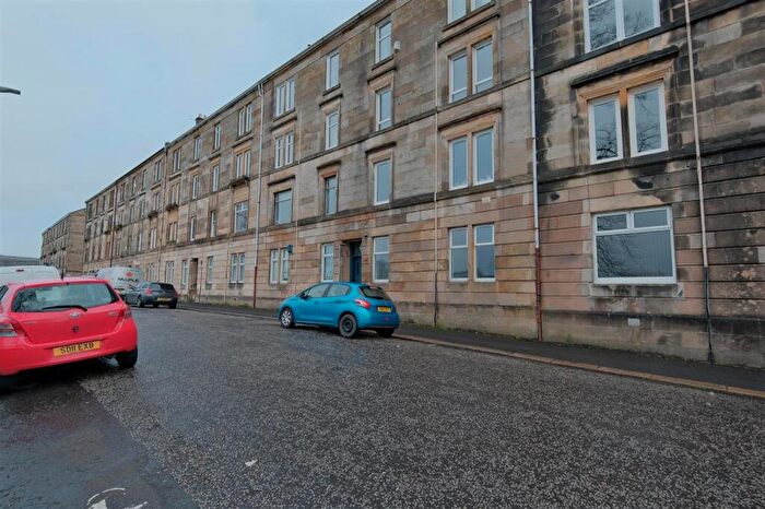 2 Bedroom Apartment To Rent In Cochran Street, Paisley, PA1