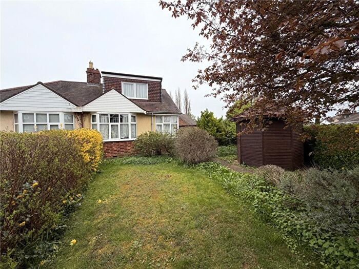 3 Bedroom Semi-Detached House For Sale In Gorse Close, Northampton, Northamptonshire, NN2
