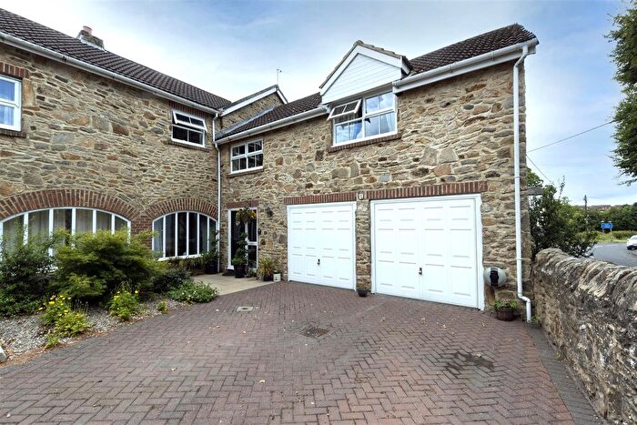 5 Bedroom Semi-Detached House For Sale In Barnstones, Plawsworth, Chester Le Street, DH2