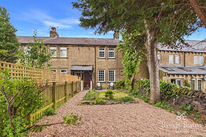 3 Bedroom End Of Terrace House To Rent In Huddersfield Road, Meltham, Holmfirth, West Yorkshire, HD9