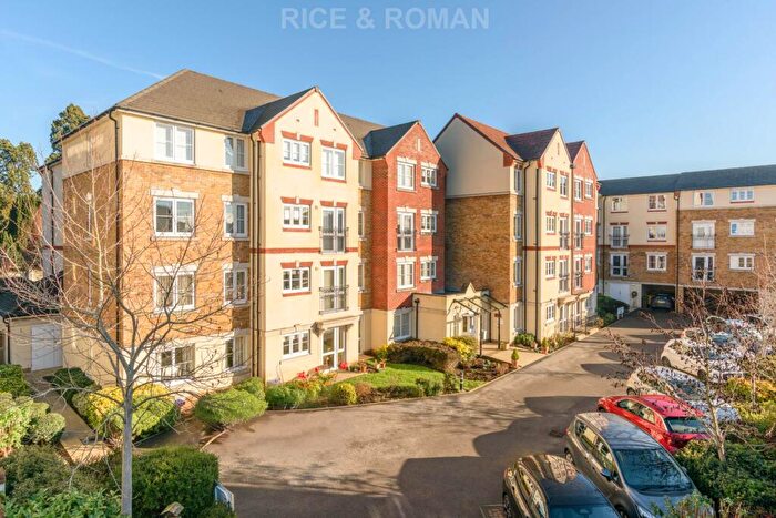 1 Bedroom Retirement Property For Sale In Churchfield Road, Walton On Thames, KT12