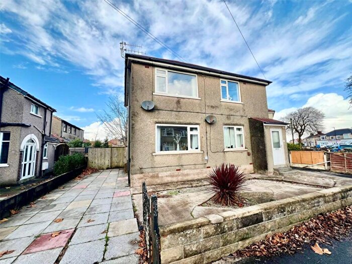 2 Bedroom Flat For Sale In Buckingham Road, Morecambe, Lancashire, LA4