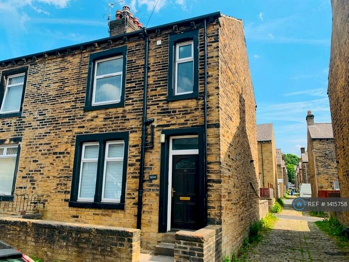 3 Bedroom Semi-Detached House To Rent In Woodside Crescent, Halifax, HX3