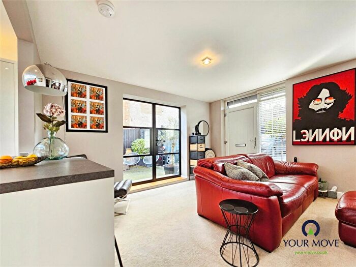 2 Bedroom End Of Terrace House For Sale In Albion Mews, Broadstairs, Kent, CT10