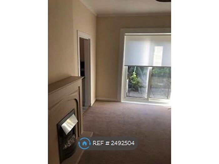 3 Bedroom Flat To Rent In Kingsbridge Drive, Kings Park, Glasgow, G73