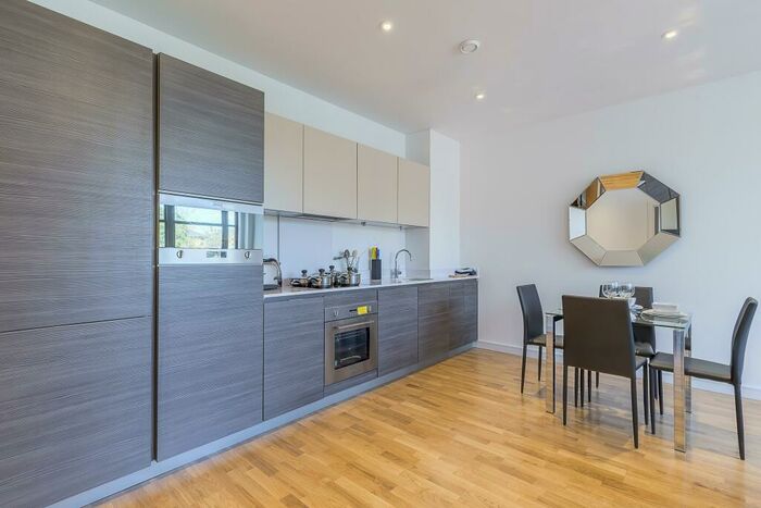 1 Bedroom Apartment To Rent In Eastern Road, Romford Town Centre, RM1