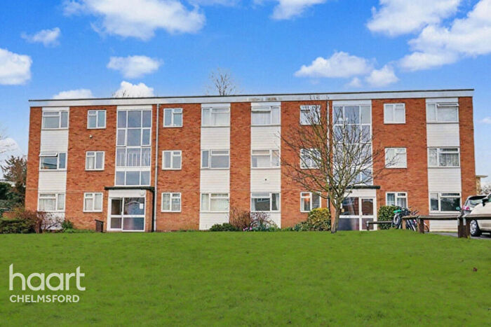 2 Bedroom Apartment For Sale In Haig Court, Chelmsford, CM2
