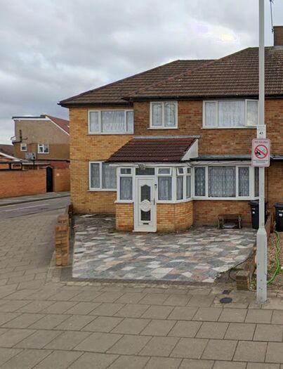 6 Bedroom Detached House To Rent In Chadwell Heath Lane, Romford, RM6