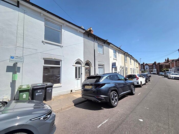 3 Bedroom House To Rent In Hudson Road, Southsea, PO5
