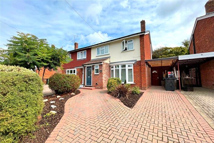3 Bedroom Semi-Detached House For Sale In York Road, Ash, Surrey, GU12