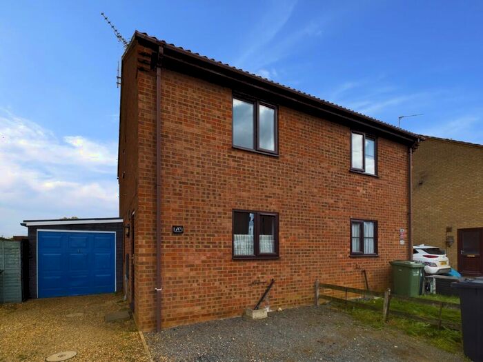 3 Bedroom Semi-Detached House For Sale In Brady Gardens, Denver, Downham Market, PE38