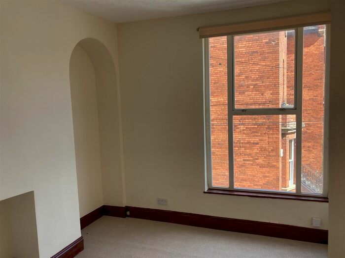 1 Bedroom Flat To Rent In The Park, Lincoln, LN1