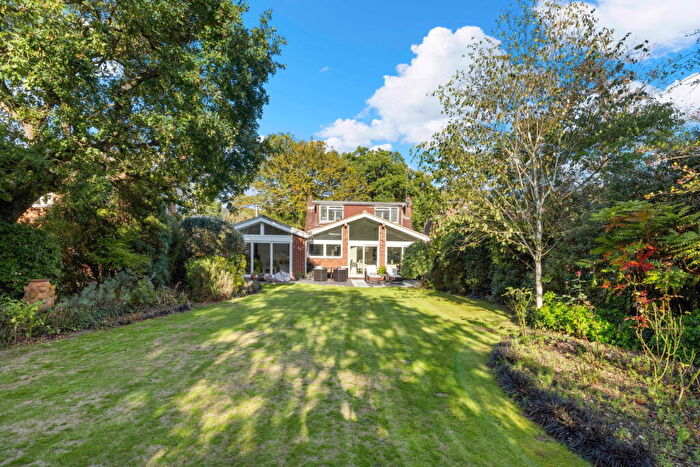 4 Bedroom Chalet For Sale In Ockham Road North, West Horsley, Leatherhead, Surrey, KT24