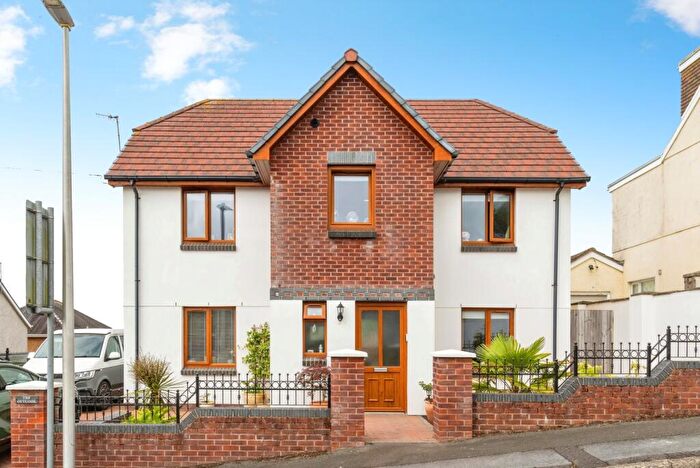 4 Bedroom Detached House For Sale In School Road, Pwll, Llanelli, Carmarthenshire, SA15