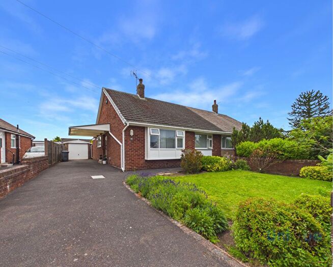 2 Bedroom Bungalow For Sale In Crosland Road North, Lytham St. Annes, FY8