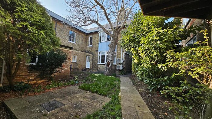 1 Bedroom Flat To Rent In Flat, High Street, Ramsey, Huntingdon, PE26