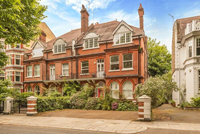 5 Bedroom Flat To Rent In Heath Drive, Hampstead, NW3