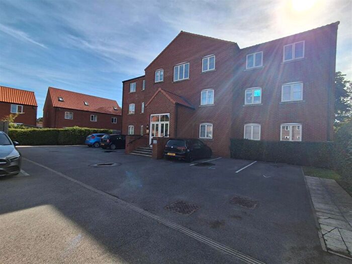 2 Bedroom Flat For Sale In Mallard Ings, Louth, LN11