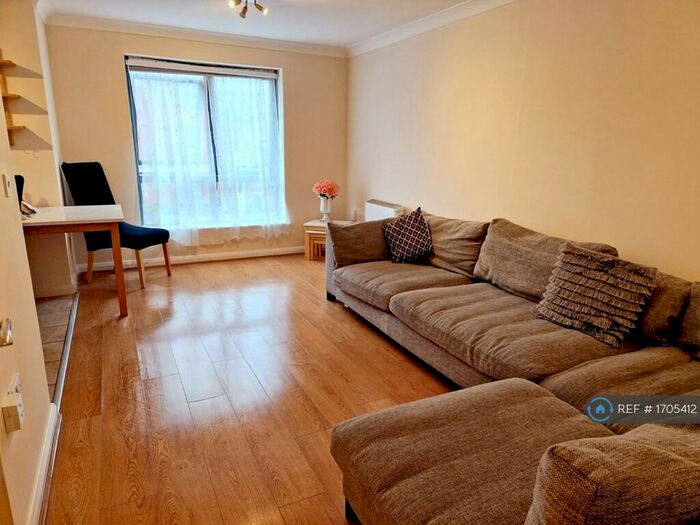 2 Bedroom Flat To Rent In Bell House, Wembley, HA9