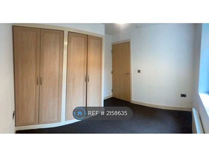 2 Bedroom Flat To Rent In Low Road, Doncaster, DN4