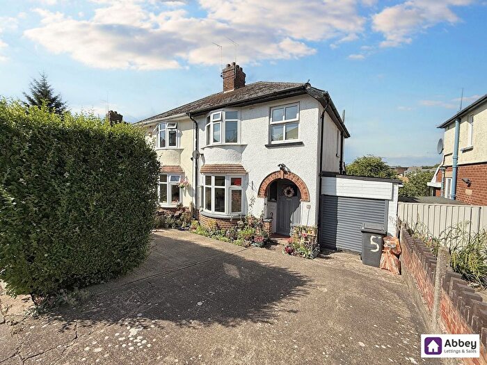 3 Bedroom Semi-Detached House To Rent In Silbury Road, Leicester, LE4