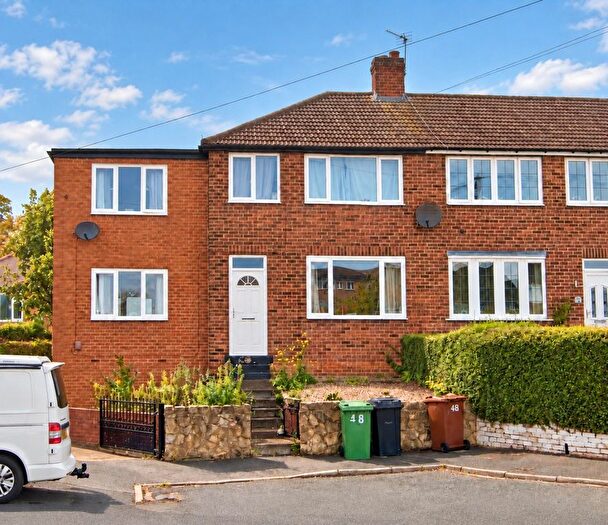 5 Bedroom End Of Terrace House For Sale In Highfield Close, Leeds, West Yorkshire, LS12