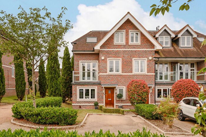 4 Bedroom End Of Terrace House For Sale In Thomas More Gardens, Esher, KT10