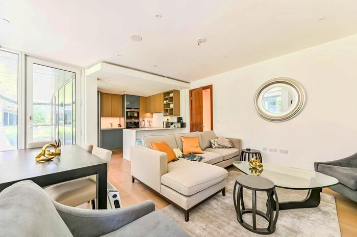 3 Bedroom Flat To Rent In Pinnacle House, Battersea Reach, Wandsworth, London, SW18