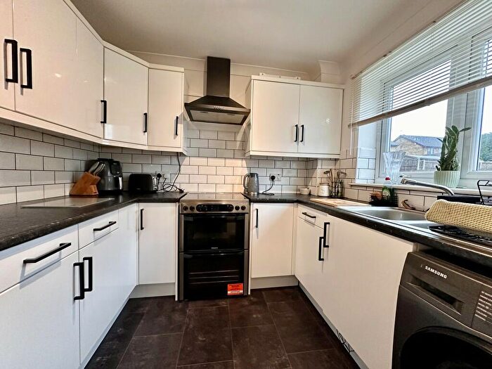 2 Bedroom Terraced House For Sale In Hogarth Close, Bradwell, NR31