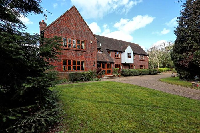 6 Bedroom Detached House For Sale In Daws Heath, SS7