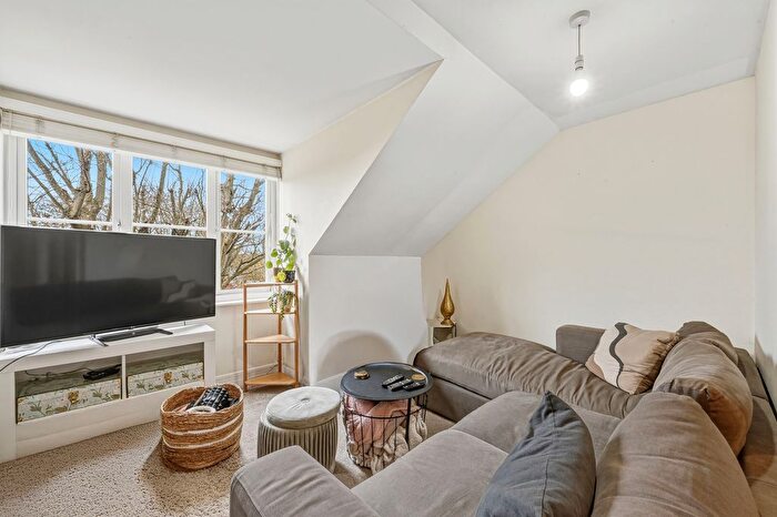 2 Bedroom Flat To Rent In Colborne Court, SW19