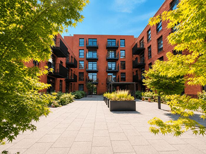 1 Bedroom Flat To Rent In Gunsmith House, Price Street, B4